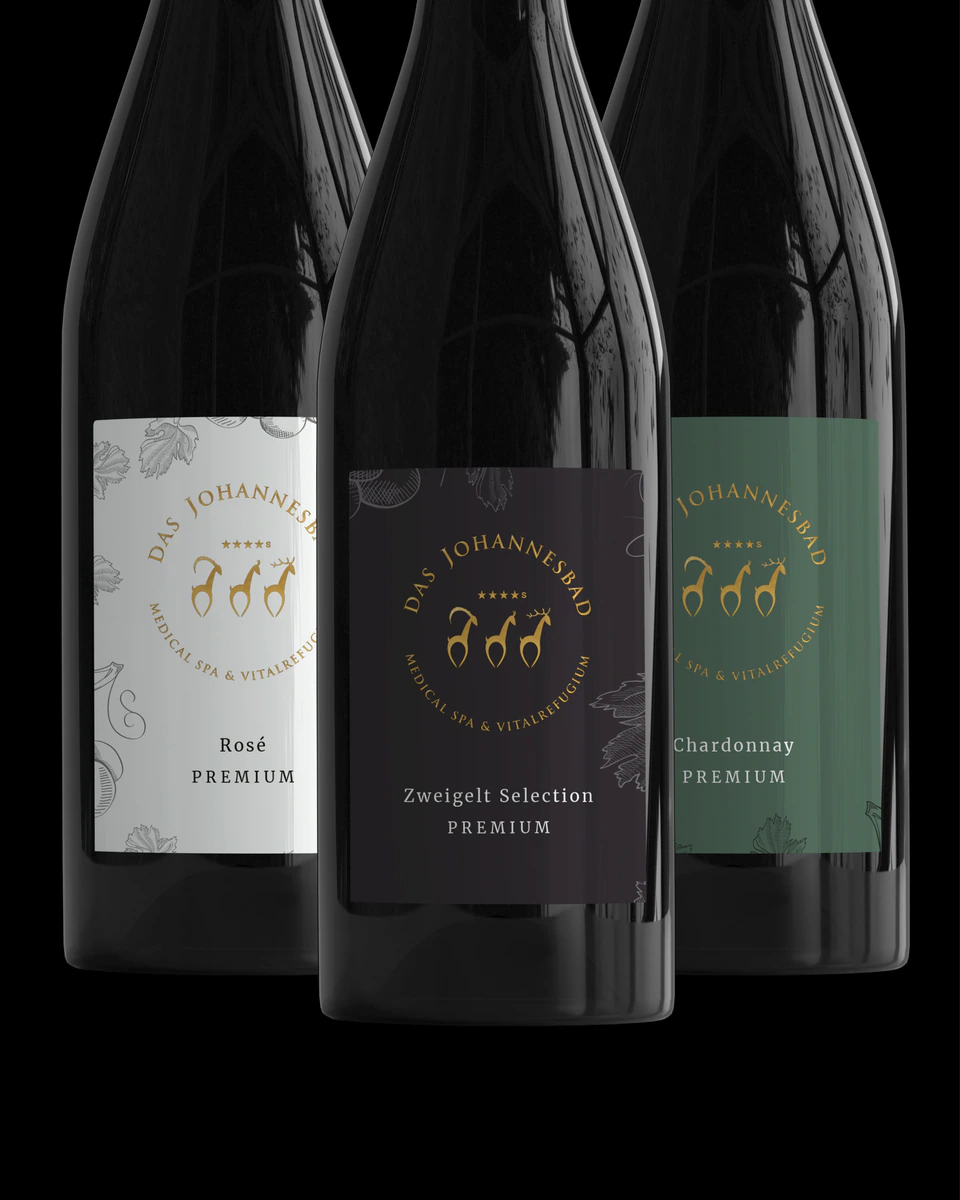 Hauseigener Wein mit personalisierten Etiketten Hotel Das Johannesbad