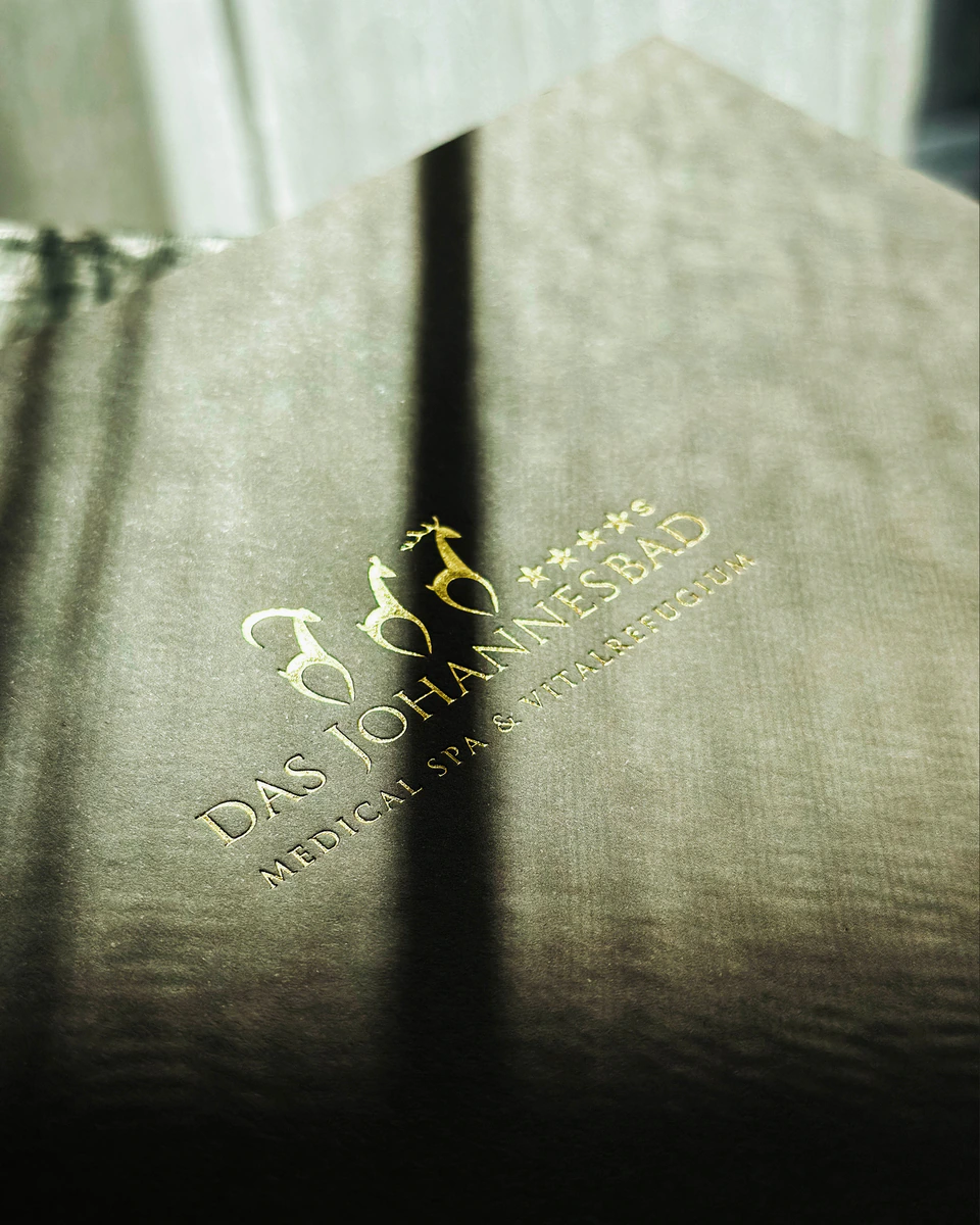 Logo Goldprägung Hotel Das Johannesbad
